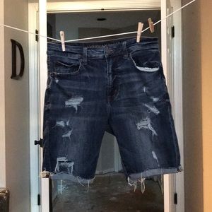 American Eagle Ripped Shorts 32 Waste